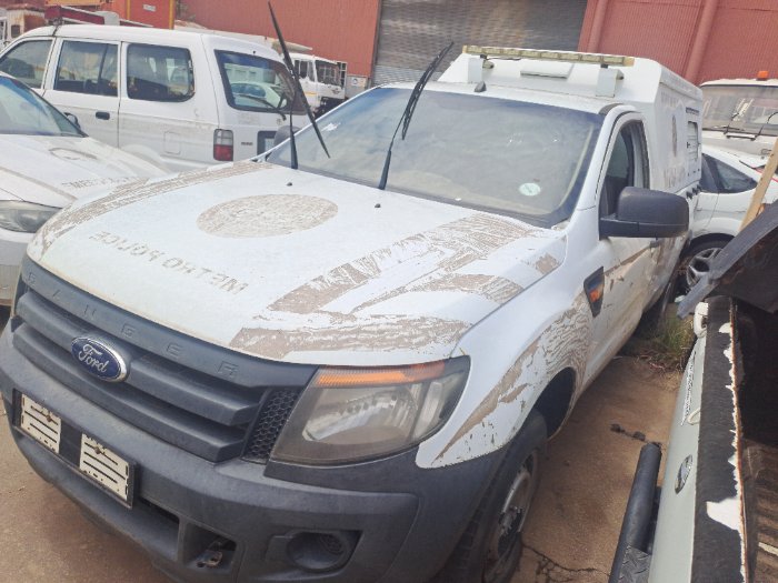 FORD RANGER (WHITE)