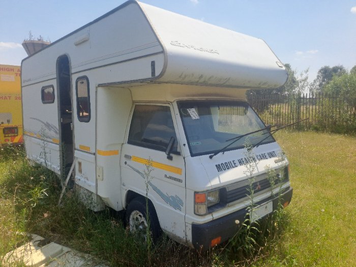 MITSUBISHI L300 (WHITE)
