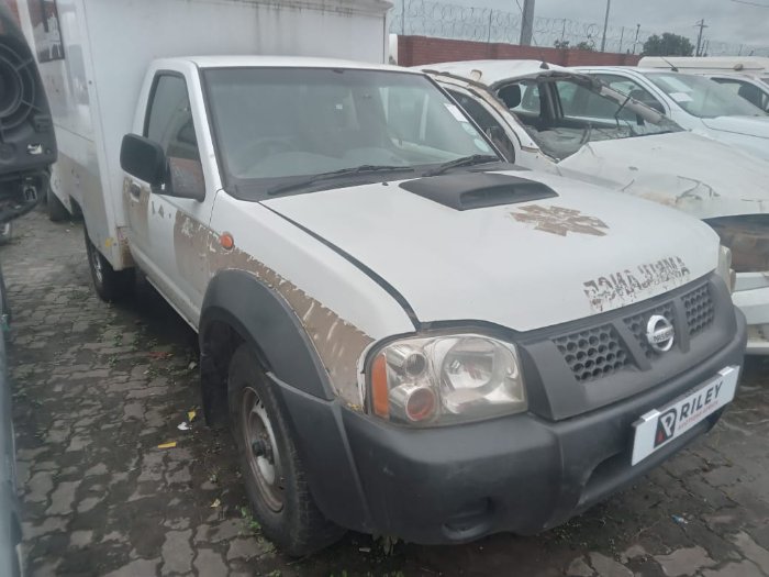 2018 NISSAN HARDBODY NP300 2.5 TDI (WHITE)