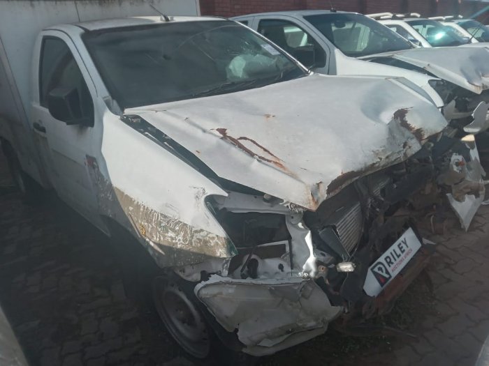 2019 ISUZU D-MAX 250 HO 4X4 REGULAR CAB HI-RIDER (WHITE)