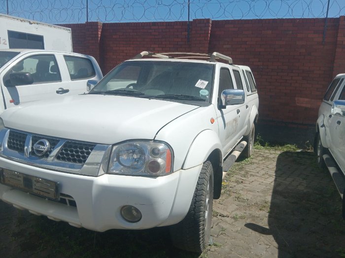 2015 NISSAN HARDBODY 2.4I HIRIDER D (WHITE)