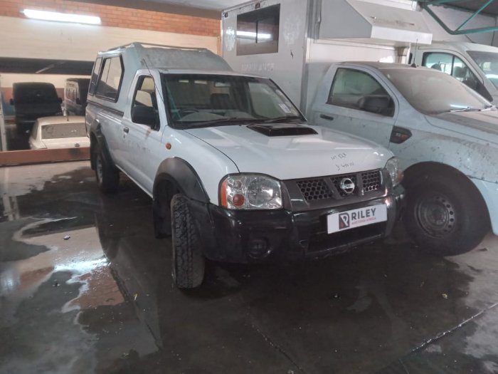 2015 NISSAN HARDBODY 2.5 TDI LWB SE (WHITE)