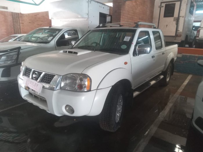 2016 NISSAN HARDBODY NP300 2.5 TDI (WHITE)