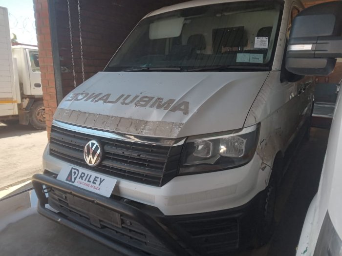 2019 VW CRAFTER PANEL VAN AMBULANCE (WHITE)