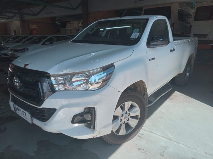 2020 TOYOTA HILUX SC 2.4GD6 RB SRX MT (WHITE)