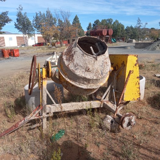 CONCRETE MIXER CNW817EC
