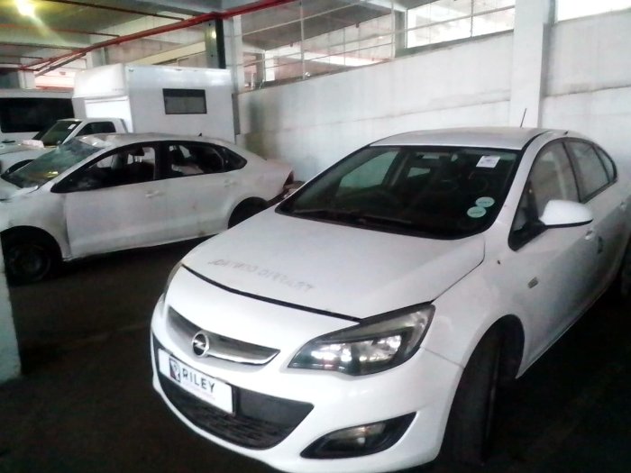 2014 OPEL ASTRA 1.6 ESSENTIA (WHITE)
