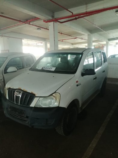 2009 MAHINDRA XYLO 2.5 CRDE E2 8 SE (WHITE)