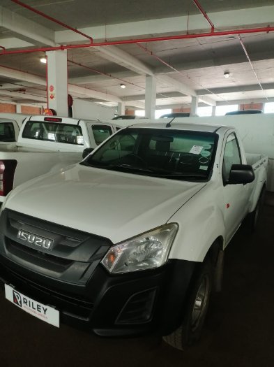 2019 ISUZU D-MAX 250C REGULAR CAB FLEETSIDE REGUL (WHITE)