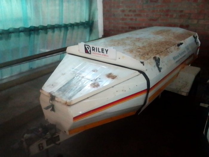 2007 VENTER TRAILER (WHITE)